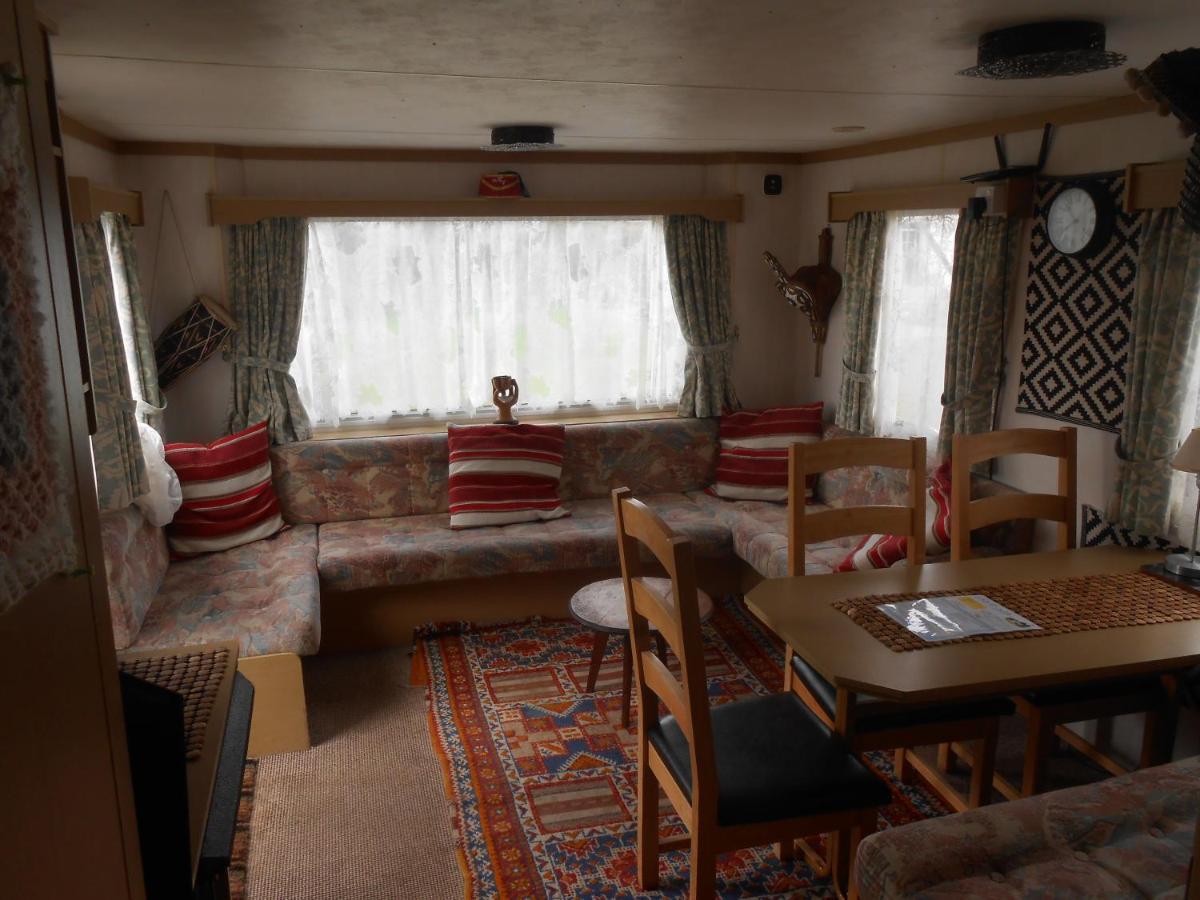 'The Cabin'. A Cosy Private & Secure Holiday Home. Padeswood Kültér fotó